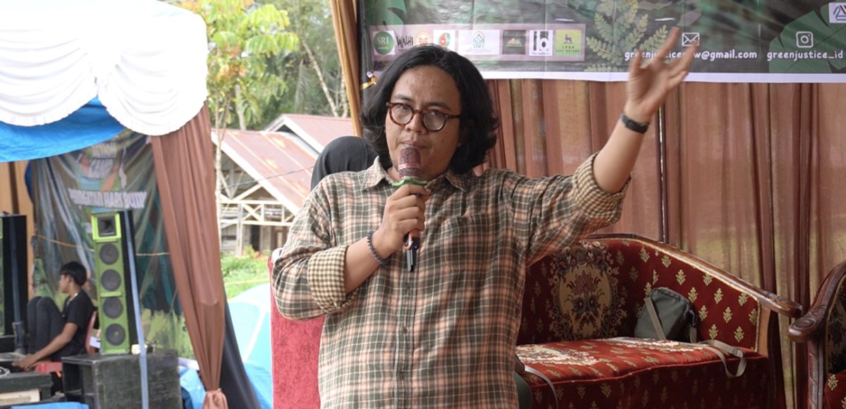 Dalam momen peringatan Hari Bumi itu, Maulana menjelaskan, ekosistem merupakan jaringan kehidupan yang saling berkaitan tiap unsurnya. Kerusakan salah satu akan berdampak pada unsur lainnya.