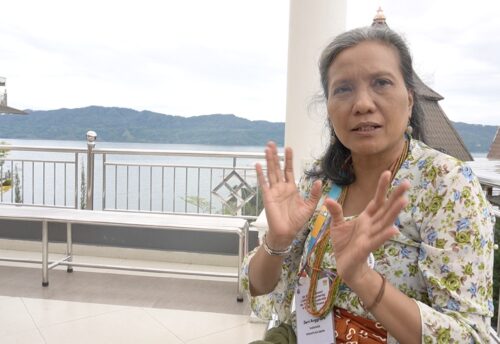 Dalam Konferensi Masyarakat Adat Asia ke-5, Devi menegaskan bahwa keanekaragaman hayati, pangan, sungai, hingga benih lokal bukan sekadar isu lingkungan—tetapi bagian dari hidup perempuan adat itu sendiri.